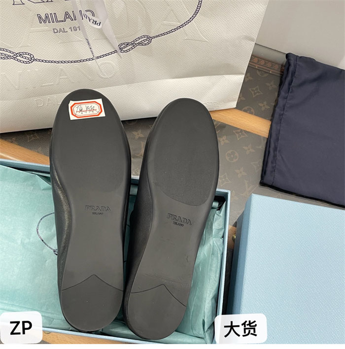 P R A D A 프라다 나파 가죽 발레리나 슈즈 레플리카 25번 이미지 - 신발 | 세미샵 레플리카 사이트