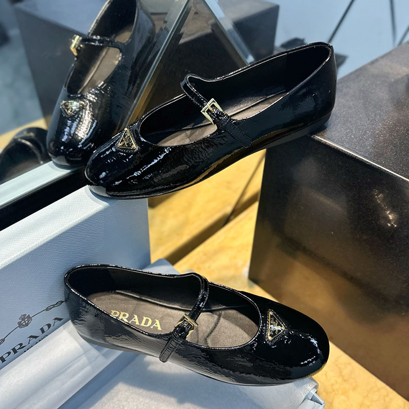 프라다 프라다 나플락 페이턴트 레더 발레리나 플랫 슈즈 레플리카 1번 이미지 - 신발 | 세미샵 레플리카 사이트