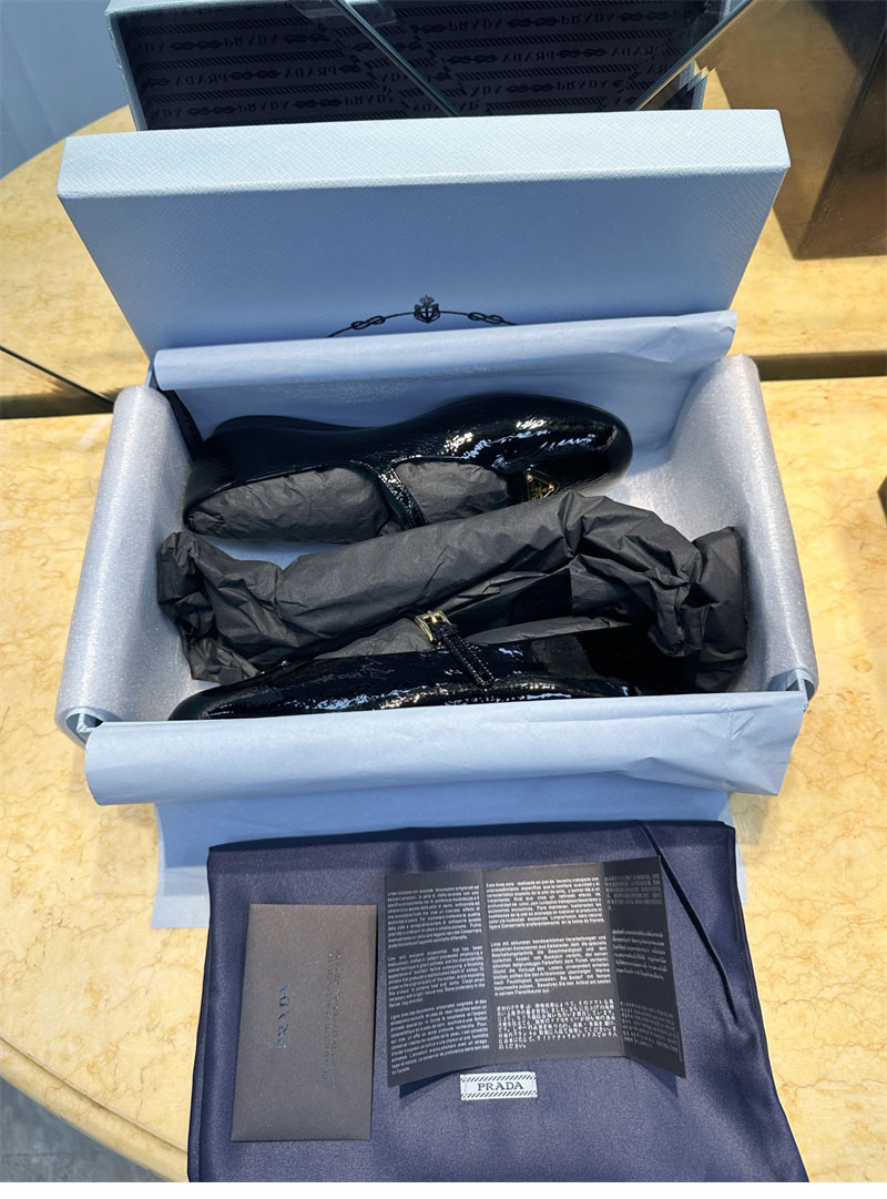 프라다 프라다 나플락 페이턴트 레더 발레리나 플랫 슈즈 레플리카 16번 이미지 - 신발 | 세미샵 레플리카 사이트