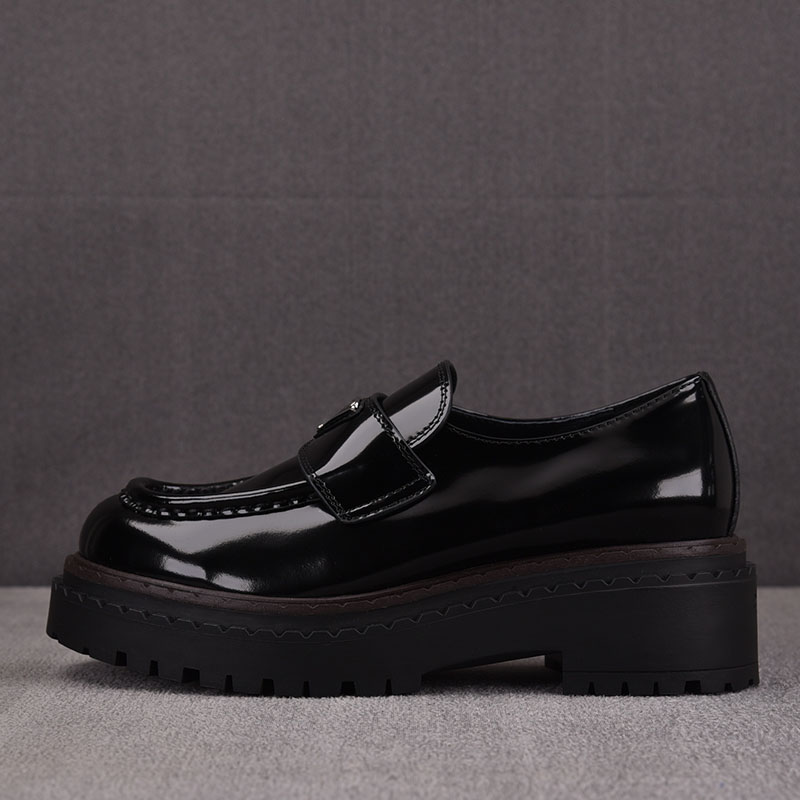 P R A D A 프라다 브러쉬드 페이턴트 러버 솔 로퍼 레플리카 1번 이미지 - 신발 | 세미샵 레플리카 사이트