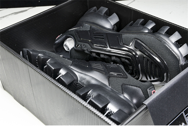 P R A D A 프라다 클라우드 버스트 썬더 스니커즈 블랙 레플리카 15번 이미지 - 신발 | 세미샵 레플리카 사이트