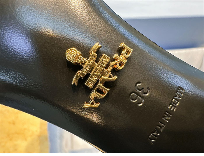 P R A D A 프라다 페이턴트 레더 슬링백 펌프스 레플리카 15번 이미지 - 신발 | 세미샵 레플리카 사이트