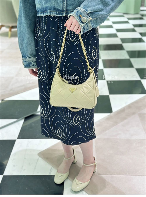 P R A D A 프라다 페이턴트 레더 슬링백 펌프스 레플리카 2번 이미지 - 신발 | 세미샵 레플리카 사이트