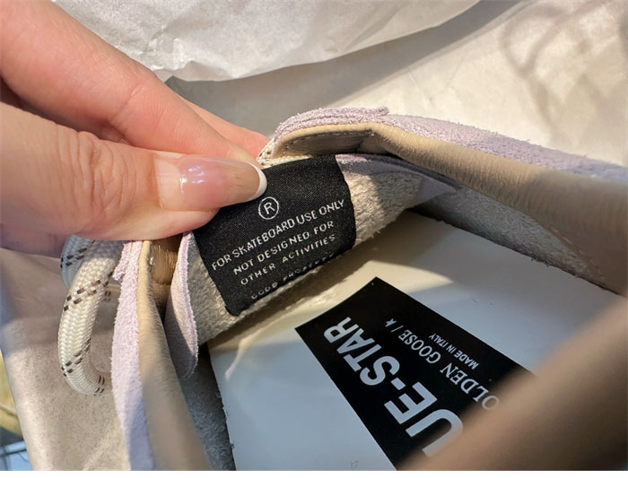 Golden Goose 골든구스 트루스타 로우탑 스니커즈 레플리카 14번 이미지 - 신발 | 세미샵 레플리카 사이트