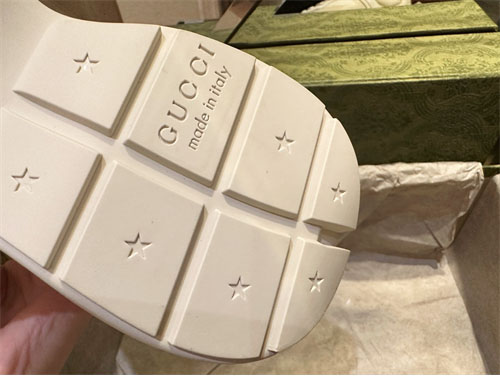 Gucci 구찌 라이톤 Love Paradise 스니커즈 레플리카 20번 이미지 - 신발 | 세미샵 레플리카 사이트