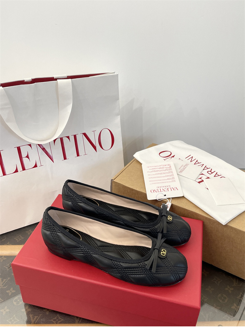*기타 발렌티노 가라바니 퀼티 67 발레리나 플랫 슈즈 레플리카 2번 이미지 - 신발 | 세미샵 레플리카 사이트