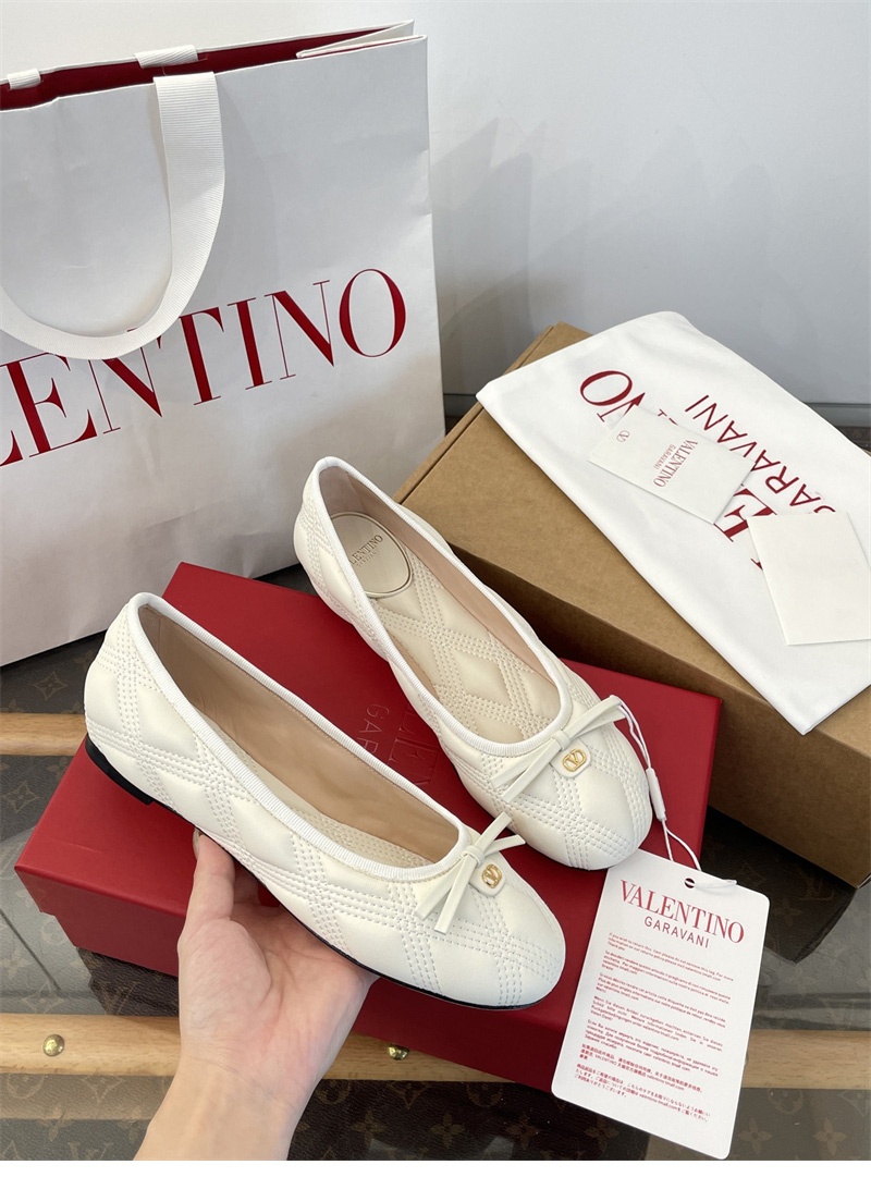 *기타 발렌티노 가라바니 퀼티 67 발레리나 플랫 슈즈 레플리카 14번 이미지 - 신발 | 세미샵 레플리카 사이트