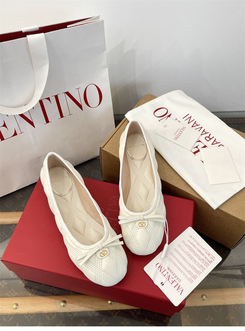 *기타 발렌티노 가라바니 퀼티 67 발레리나 플랫 슈즈 레플리카 3번 이미지 - 신발 | 세미샵 레플리카 사이트