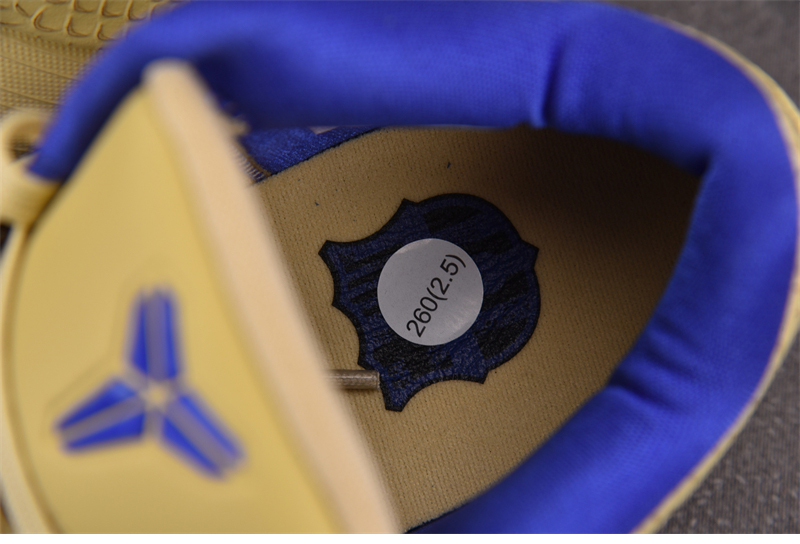 나이키 x FC 바르셀로나 코비 4 프로트로 팀 골드 CZ7918-600 - 상세 이미지