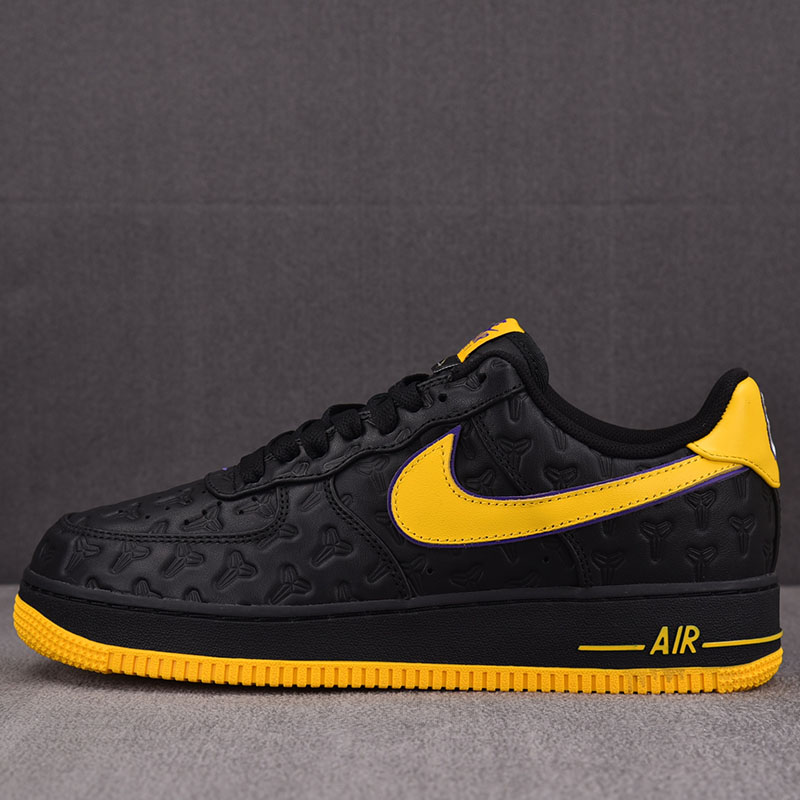 Nike 나이키 x 코비 브라이언트 에어포스 1 레이커스 어웨이 블랙 HV5122-001 레플리카 1번 이미지 - 신발 | 세미샵 레플리카 사이트