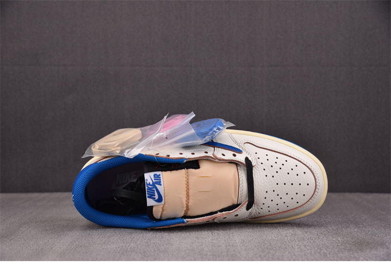 Nike 나이키 x 트레비스 스캇 에어조던1 로우 OG SP 밀리터리 블루 DM7866-104 레플리카 4번 이미지 - 신발 | 세미샵 레플리카 사이트