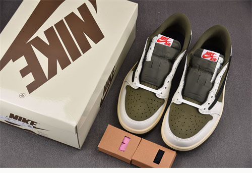 Nike 나이키 에어조던1 x 트레비스 스캇 로우 og 레플리카 8번 이미지 - 신발 | 세미샵 레플리카 사이트