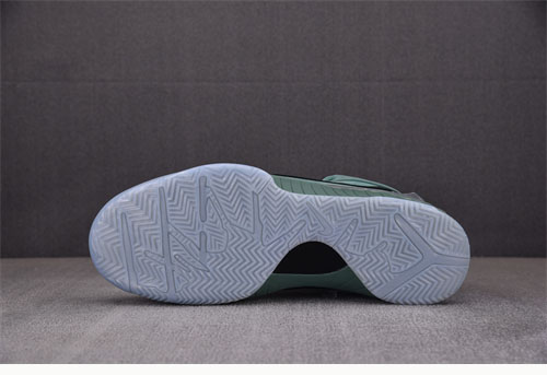 Nike 나이키 줌 코비 4 프로트로 걸 데드 FQ3545-300 레플리카 9번 이미지 - 신발 | 세미샵 레플리카 사이트