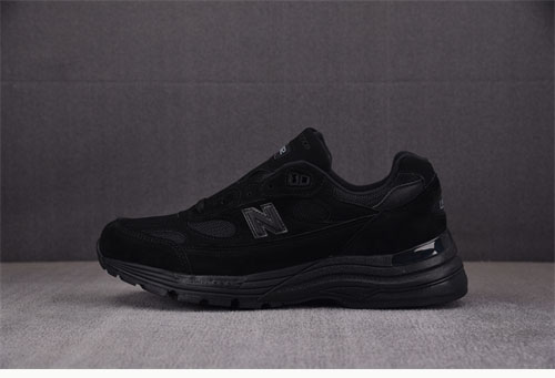 뉴발란스 NB 992 트리블 블랙 M992EA - 상세 이미지