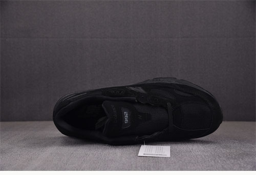 뉴발란스 NB 992 트리블 블랙 M992EA - 상세 이미지
