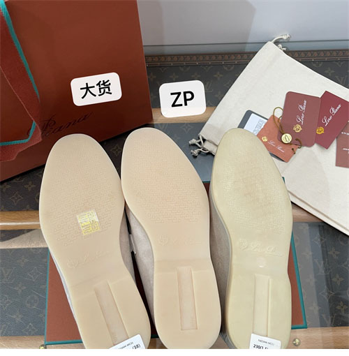 로로피아나 바부슈 참 워크 로퍼 뮬 스웨이드 - 상세 이미지