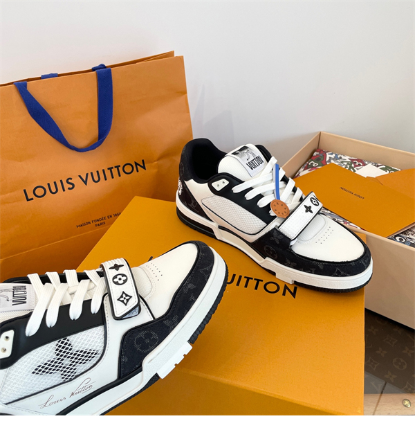 Louis Vuitton 루이비통 LV 트레이너 스니커즈 레플리카 12번 이미지 - 신발 | 세미샵 레플리카 사이트