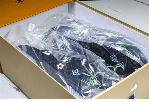 Louis Vuitton 루이비통 LV 트레이너 스니커즈 레플리카 3번 이미지 - 신발 | 세미샵 레플리카 사이트