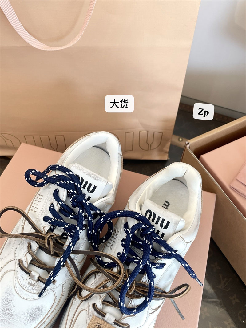 Miu Miu 미우미우 x 뉴발란스 530 SL 스니커즈 레플리카 17번 이미지 - 신발 | 세미샵 레플리카 사이트