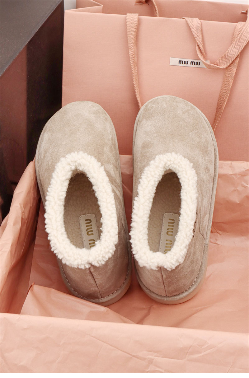 미우미우 미우미우 스웨이드 시어링 앵클 부츠 레플리카 4번 이미지 - 신발 | 세미샵 레플리카 사이트