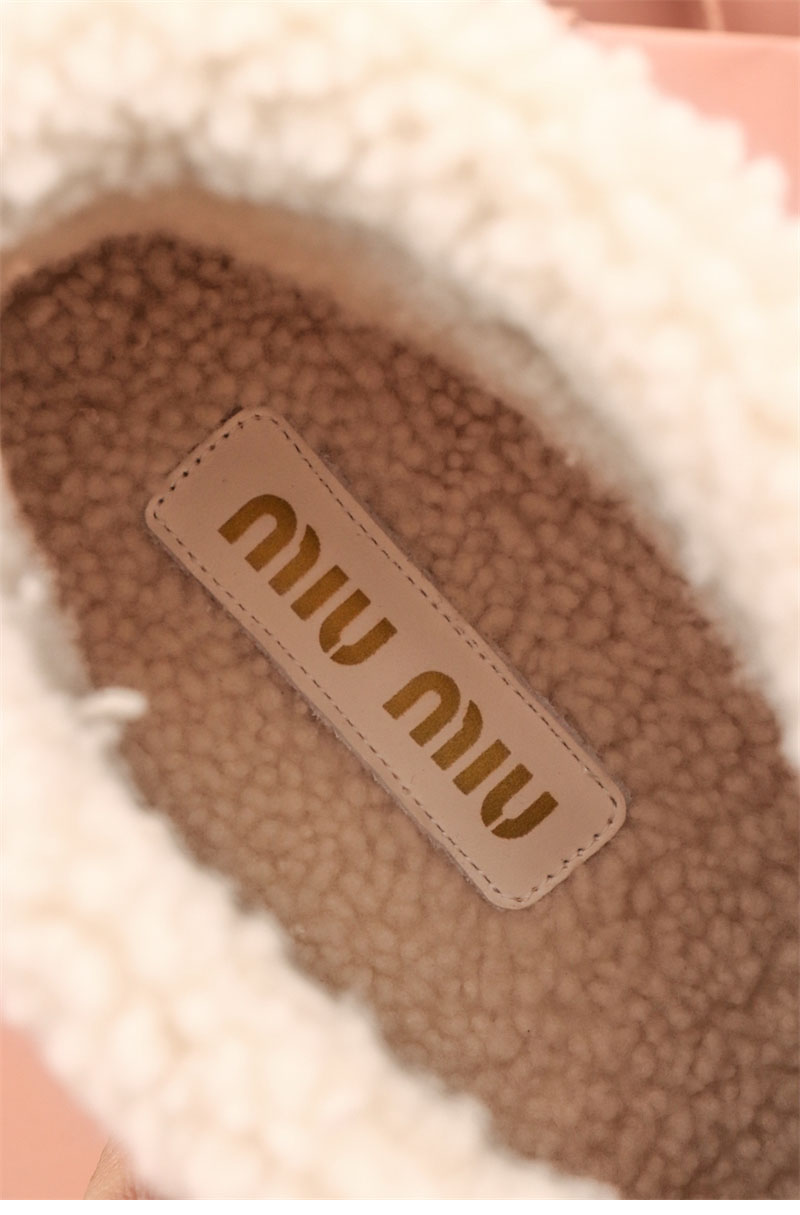 미우미우 미우미우 스웨이드 시어링 앵클 부츠 레플리카 18번 이미지 - 신발 | 세미샵 레플리카 사이트