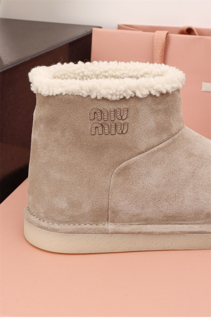 미우미우 미우미우 스웨이드 시어링 앵클 부츠 레플리카 8번 이미지 - 신발 | 세미샵 레플리카 사이트