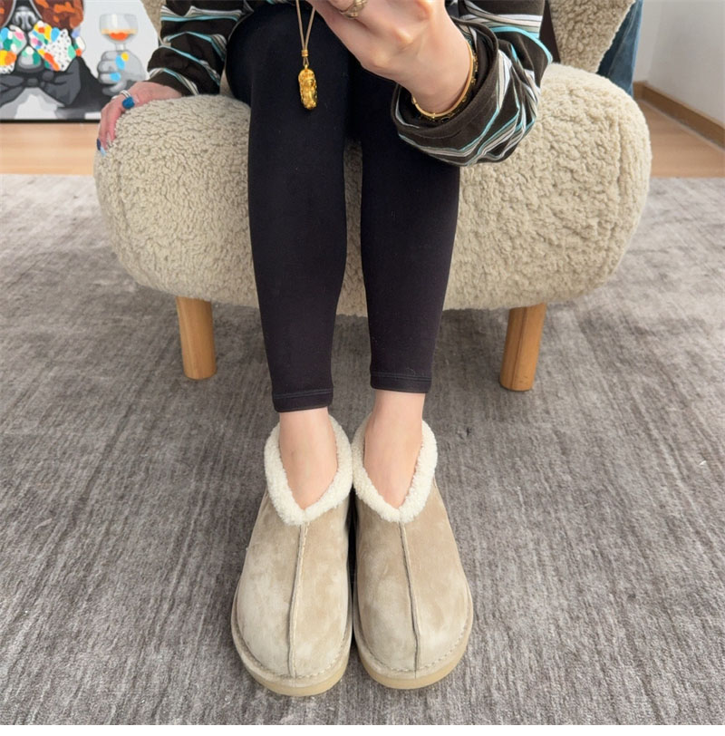 미우미우 미우미우 시어링 앵클 부츠 스웨이드 레플리카 2번 이미지 - 신발 | 세미샵 레플리카 사이트