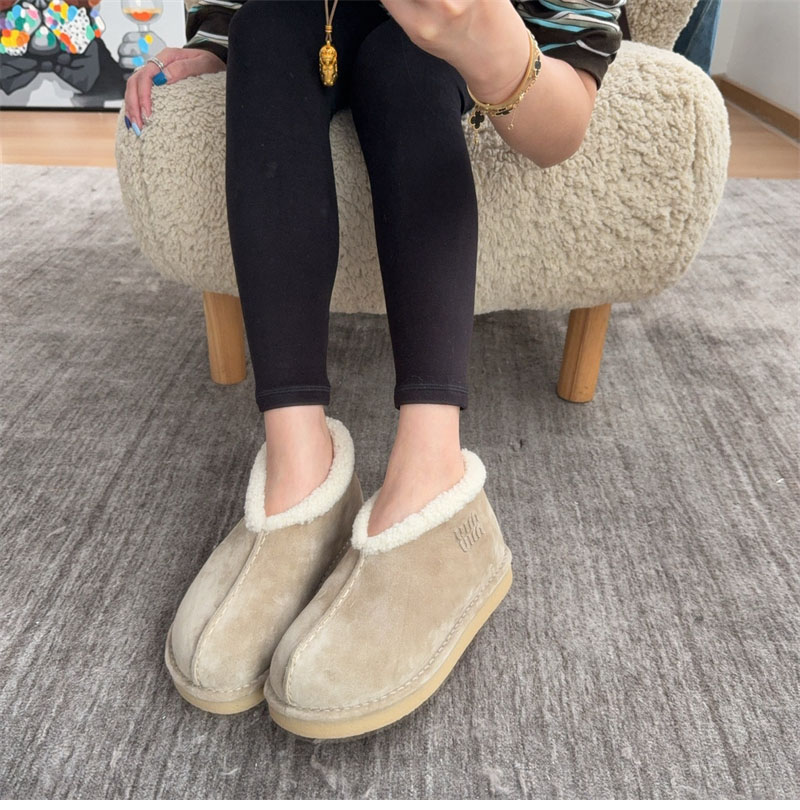 미우미우 미우미우 시어링 앵클 부츠 스웨이드 레플리카 1번 이미지 - 신발 | 세미샵 레플리카 사이트