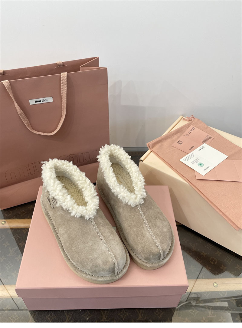 미우미우 미우미우 시어링 앵클 부츠 스웨이드 레플리카 6번 이미지 - 신발 | 세미샵 레플리카 사이트