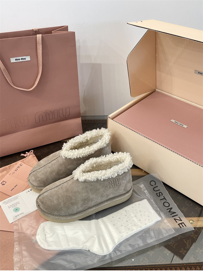 미우미우 미우미우 시어링 앵클 부츠 스웨이드 레플리카 3번 이미지 - 신발 | 세미샵 레플리카 사이트