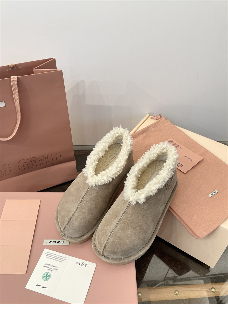 미우미우 미우미우 시어링 앵클 부츠 스웨이드 레플리카 15번 이미지 - 신발 | 세미샵 레플리카 사이트