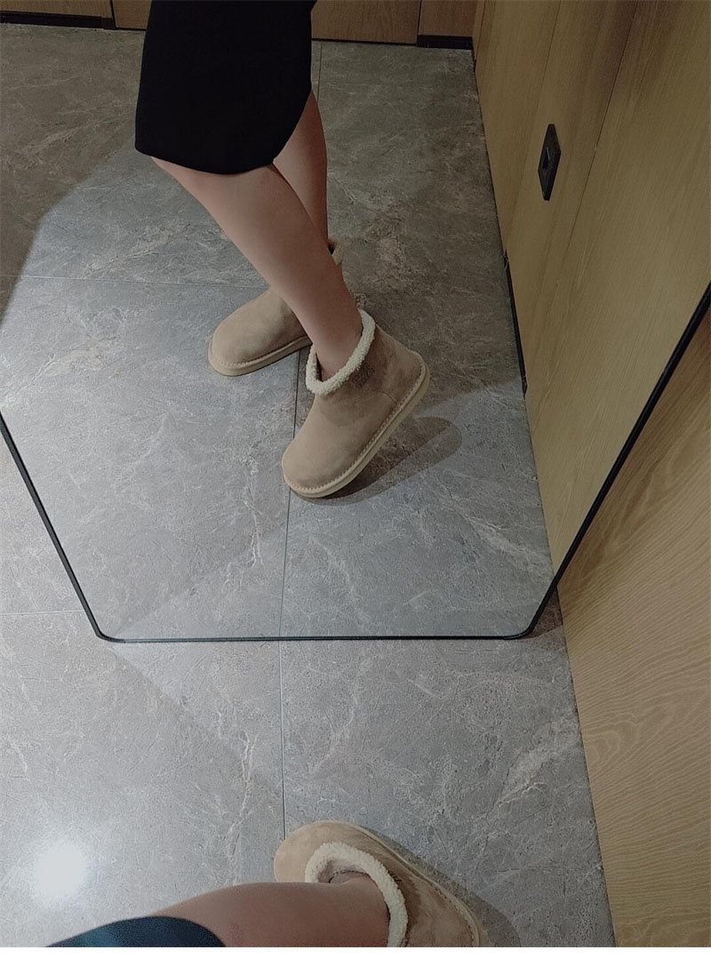 미우미우 미우미우 시어링 어그 부츠 스웨이드 레플리카 5번 이미지 - 신발 | 세미샵 레플리카 사이트