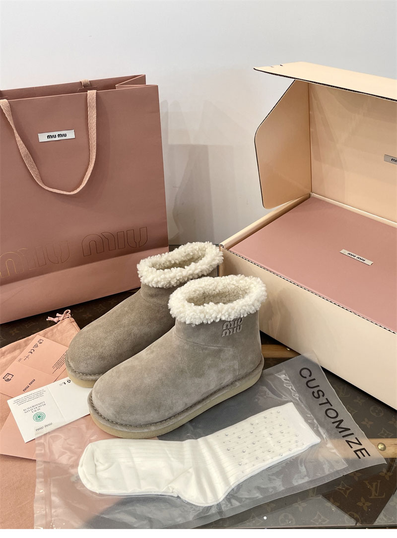 미우미우 미우미우 시어링 어그 부츠 스웨이드 레플리카 15번 이미지 - 신발 | 세미샵 레플리카 사이트