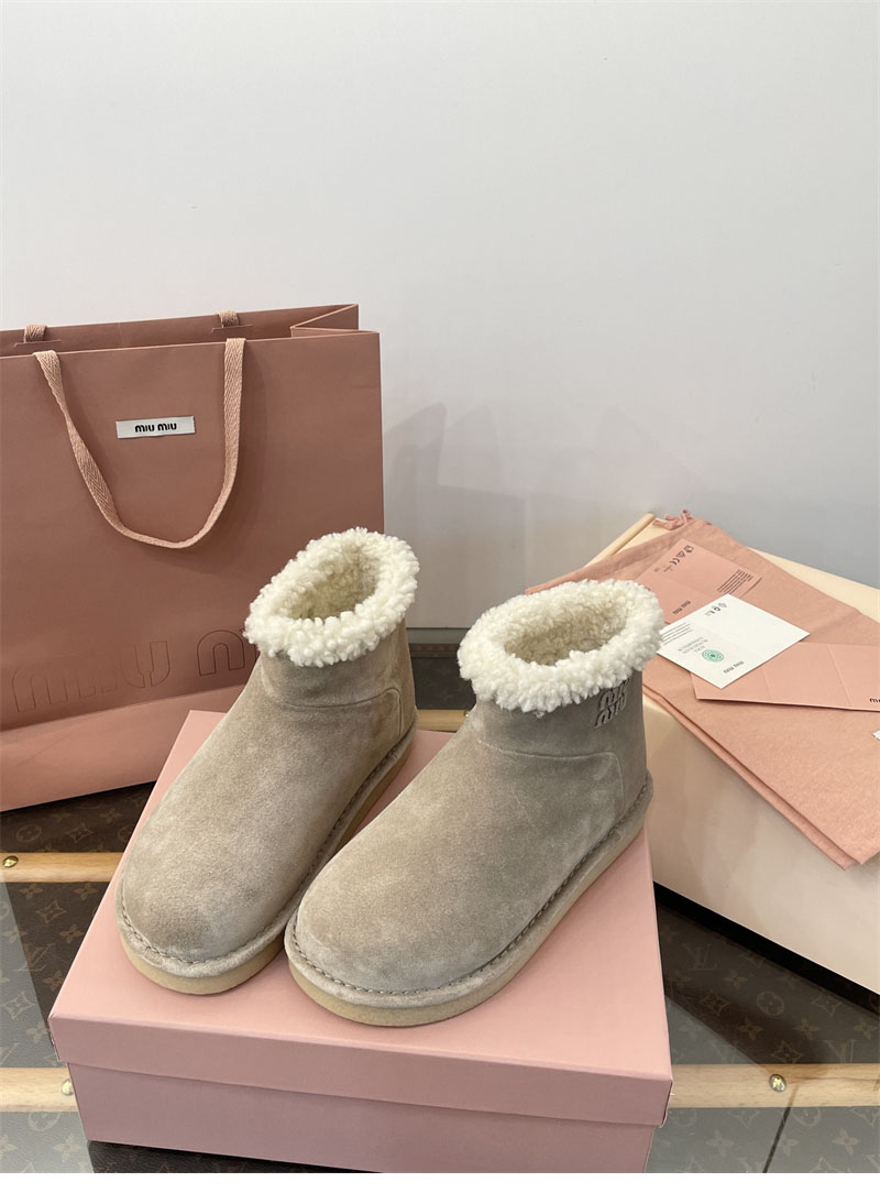 미우미우 미우미우 시어링 어그 부츠 스웨이드 레플리카 11번 이미지 - 신발 | 세미샵 레플리카 사이트