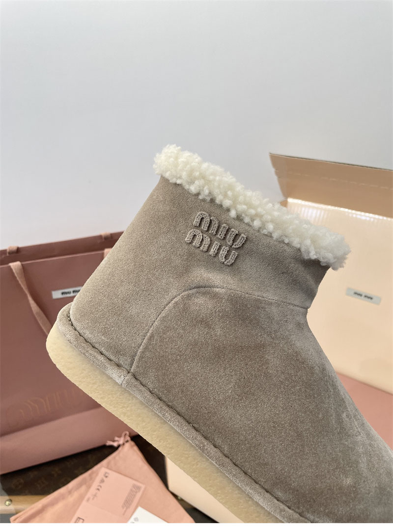 미우미우 미우미우 시어링 어그 부츠 스웨이드 레플리카 17번 이미지 - 신발 | 세미샵 레플리카 사이트