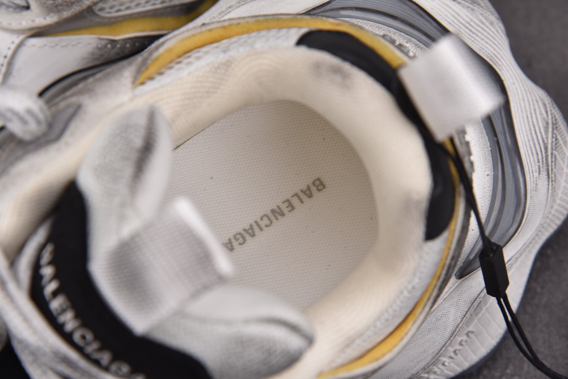 Balenciaga 발렌시아가 카고 스니커즈 화이트그레이 레플리카 10번 이미지 - 신발 | 세미샵 레플리카 사이트