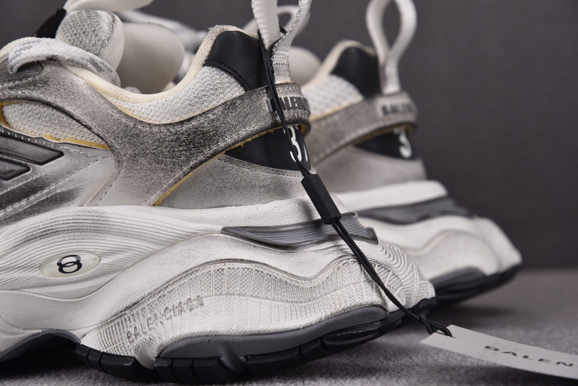 Balenciaga 발렌시아가 카고 스니커즈 화이트그레이 레플리카 14번 이미지 - 신발 | 세미샵 레플리카 사이트