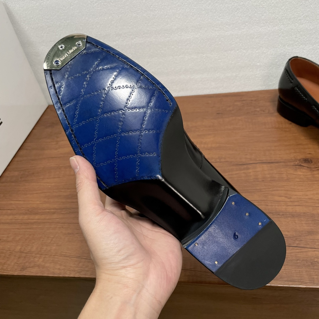 벨루티 앤디 브레이디드 레더 테슬 로퍼 2번 이미지