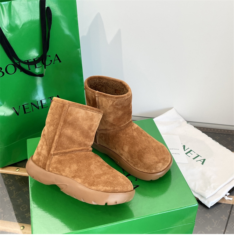 보테가베네타 보테가베네타 스웨이드 스냅 앵클 부츠 레플리카 2번 이미지 - 신발 | 세미샵 레플리카 사이트
