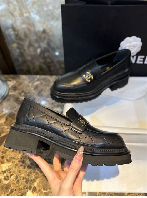 C H A N E L 샤넬 23A CC 가죽 로퍼 레플리카 8번 이미지 - 신발 | 세미샵 레플리카 사이트