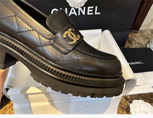 C H A N E L 샤넬 23A CC 가죽 로퍼 레플리카 12번 이미지 - 신발 | 세미샵 레플리카 사이트