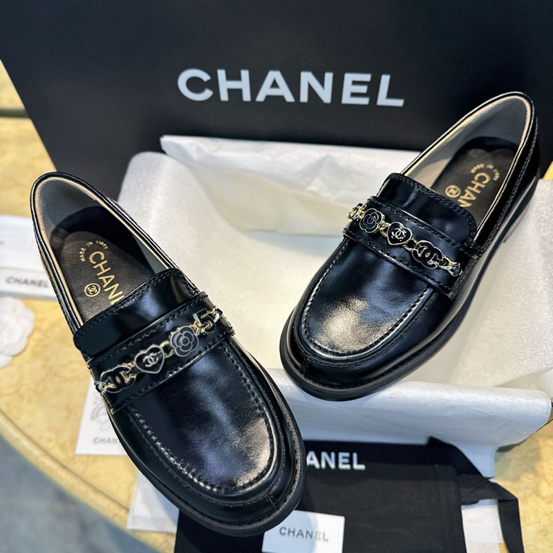 샤넬 24A CC 드롭 체인 로퍼（터보）