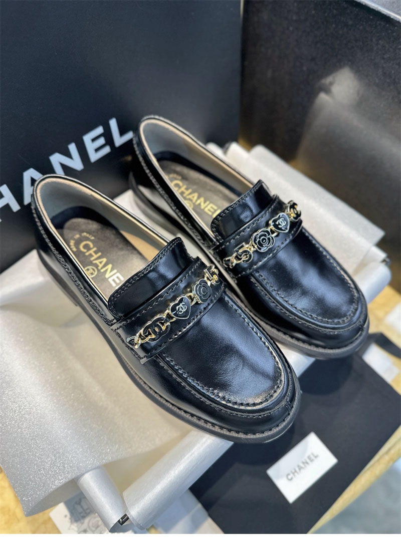 샤넬 24A CC 드롭 체인 로퍼（터보）