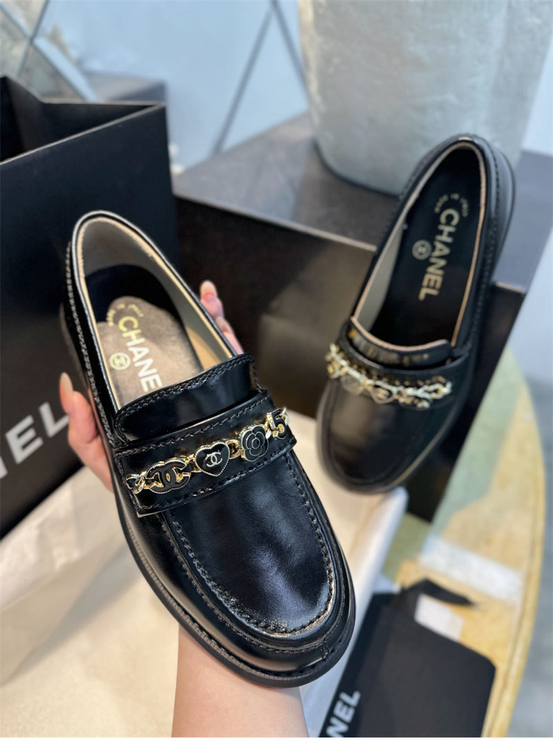 샤넬 24A CC 드롭 체인 로퍼（터보）