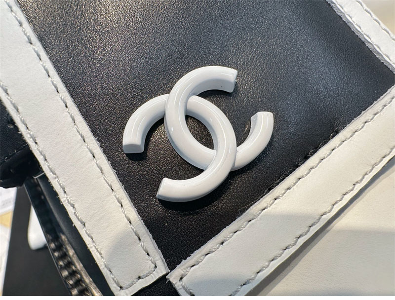 샤넬 24B CC 로고 버클 로퍼 （터보）