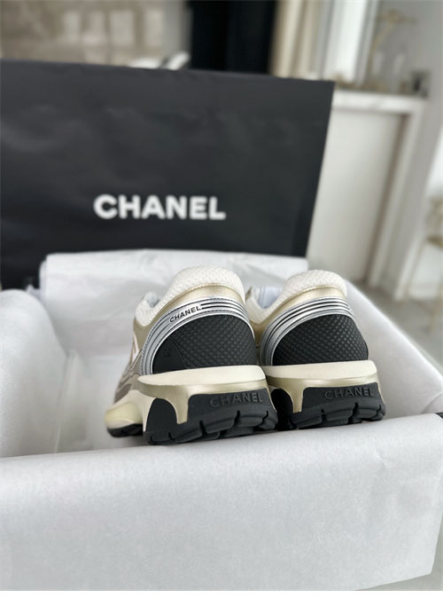 C H A N E L 샤넬 24C CC로고 크루즈 스니커즈 레플리카 13번 이미지 - 신발 | 세미샵 레플리카 사이트