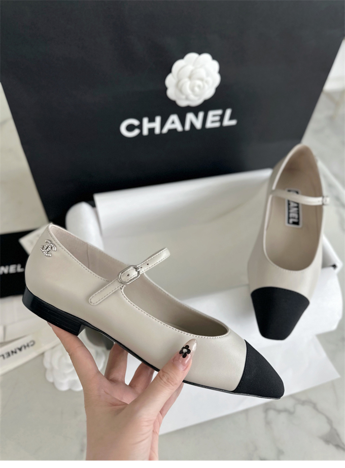 샤넬 샤넬 24P CC로고 메인제인 슈즈 레플리카 8번 이미지 - 신발 | 세미샵 레플리카 사이트