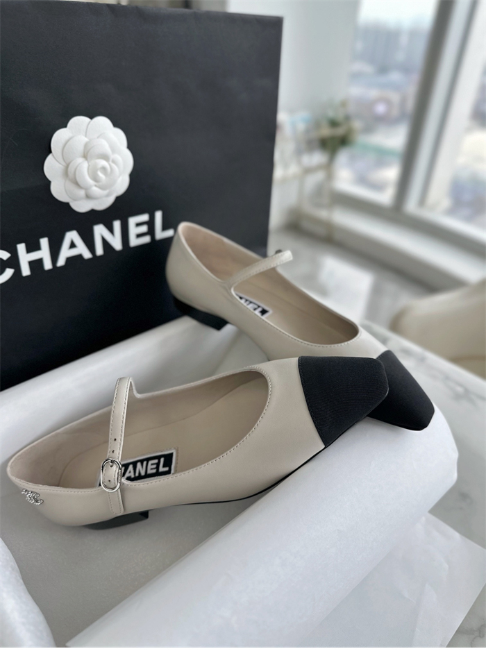 샤넬 샤넬 24P CC로고 메인제인 슈즈 레플리카 2번 이미지 - 신발 | 세미샵 레플리카 사이트