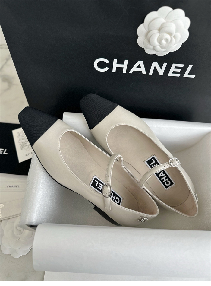 샤넬 샤넬 24P CC로고 메인제인 슈즈 레플리카 15번 이미지 - 신발 | 세미샵 레플리카 사이트
