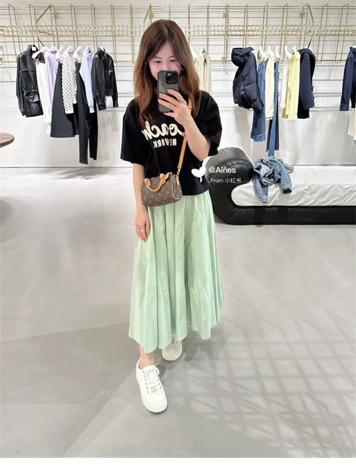 샤넬 샤넬 24P 트위드 골드 브로치 스니커즈 레플리카 10번 이미지 - 신발 | 세미샵 레플리카 사이트